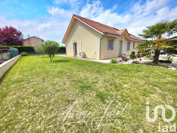 Maison traditionnelle 3 pièces de 84 m² à Morestel (38510)