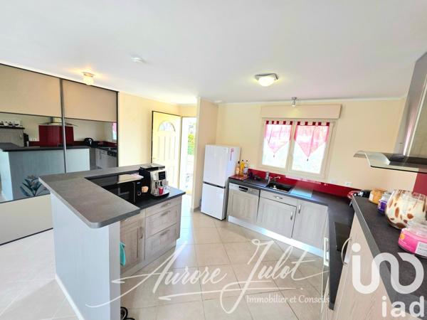 Maison traditionnelle 3 pièces de 84 m² à Morestel (38510)