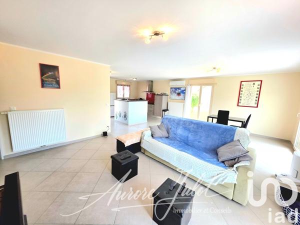 Maison traditionnelle 3 pièces de 84 m² à Morestel (38510)