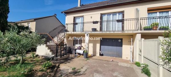 Vente                                                      Maison
                        
                     6 pièces                      146 m2                     à Sucy-en-Brie