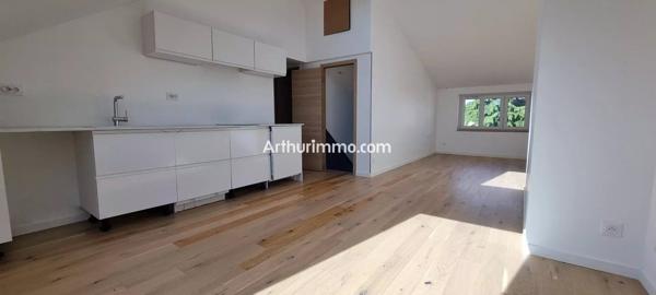 Vente                                                      Maison
                        
                     6 pièces                      146 m2                     à Sucy-en-Brie