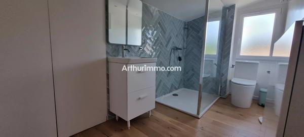 Vente                                                      Maison
                        
                     6 pièces                      146 m2                     à Sucy-en-Brie