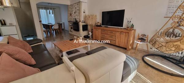 Vente                                                      Maison
                        
                     6 pièces                      146 m2                     à Sucy-en-Brie
