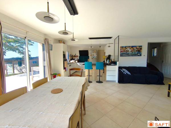 Charmante maison lumineuse vue mer et plage à pied