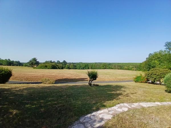 Maison familiale traditionnelle, à proximité des commodités locales