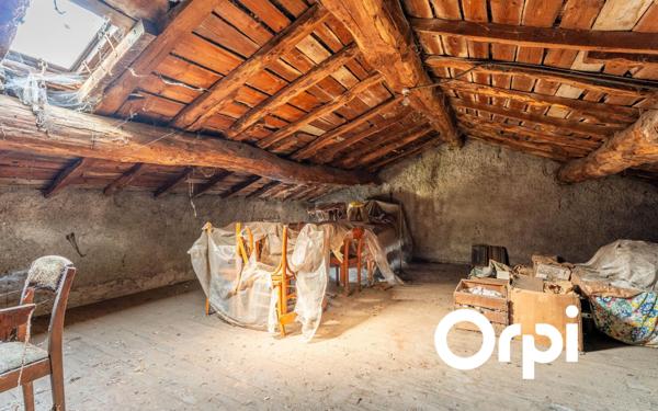 Maison à vendre    5 pièces • 220 m2 Lentilly