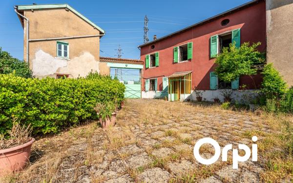 Maison à vendre    5 pièces • 220 m2 Lentilly