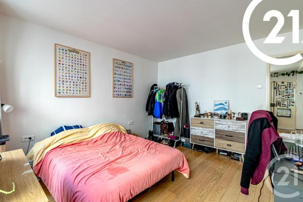 Appartement F3 à vendre  3 pièces - 61 m2 PARIS - 75018
