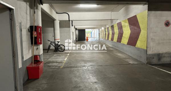 À vendre Parking 11 m² - Paris 75015
