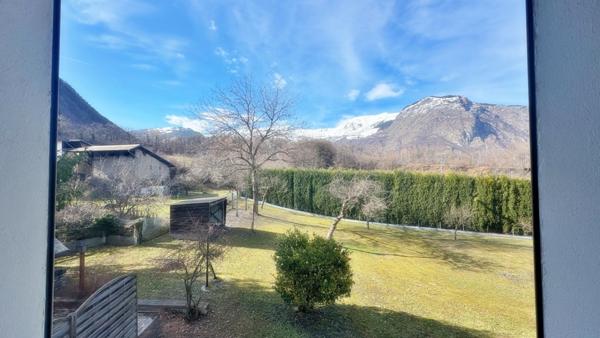 Maison à vendre 8 pièces (73), Terrain clos, Sans vis à vis, Proche des commodités