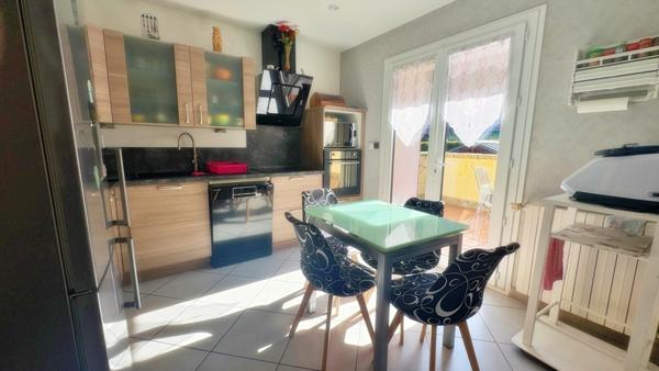 Maison à vendre 8 pièces (73), Terrain clos, Sans vis à vis, Proche des commodités