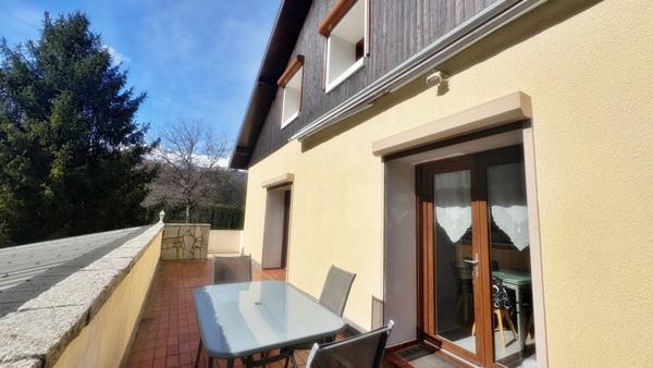 Maison à vendre 8 pièces (73), Terrain clos, Sans vis à vis, Proche des commodités