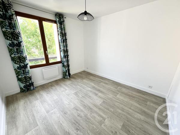 Appartement T3 à vendre  3 pièces - 64,49 m2 COULOMMIERS - 77