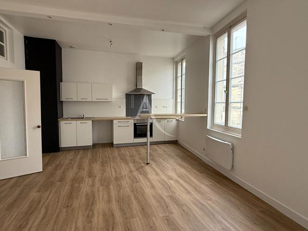 Appartement Cognac 2 chambres et terrasse 60 m2.