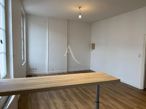 Appartement Cognac 2 chambres et terrasse 60 m2.