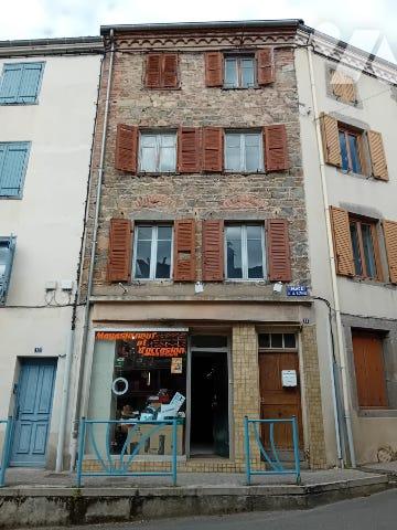 Immeuble à restaurer sur BOEN SUR LIGNON