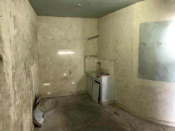 Petite maison à rénover – Au cœur de la ville historique de Bellac