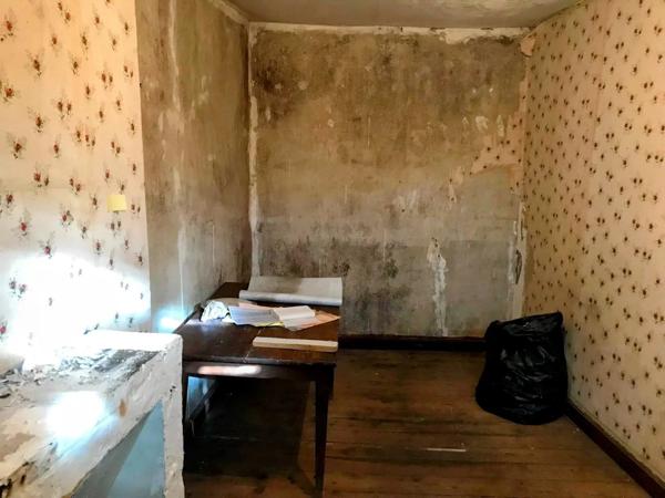 Petite maison à rénover – Au cœur de la ville historique de Bellac