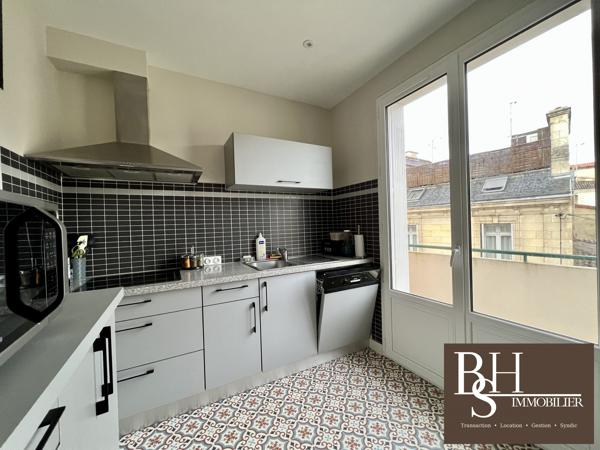 POITIERS PLATEAU, appartement T2 de 45 m² avec balcon et cave