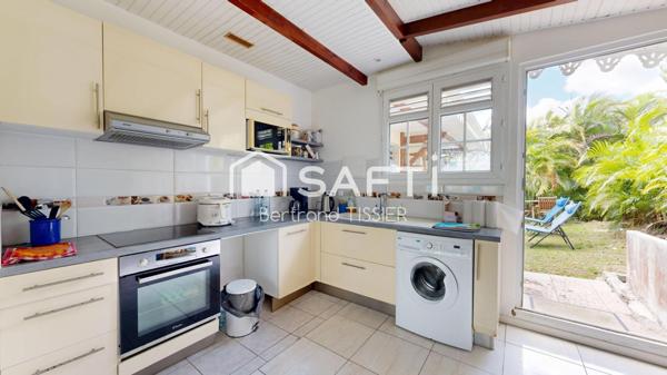 Maison 3 appartements vue mer, piscine, potentiel locatif