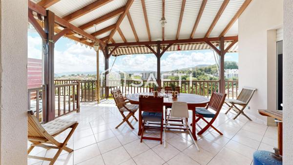 Maison 3 appartements vue mer, piscine, potentiel locatif