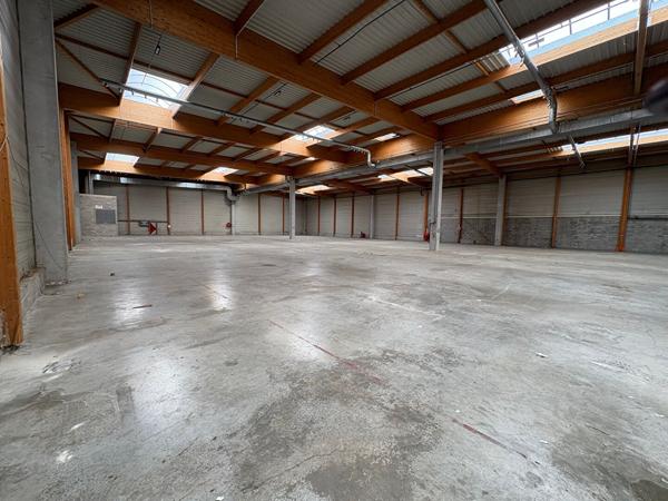 Entrepôt / local industriel Dampierre 3050 m2