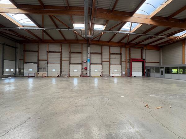 Entrepôt / local industriel Dampierre 3050 m2