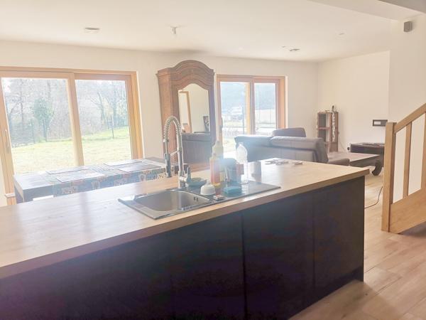 Maison de 139m² - Ecommoy - 4 chambres - jardin dans quartier calme