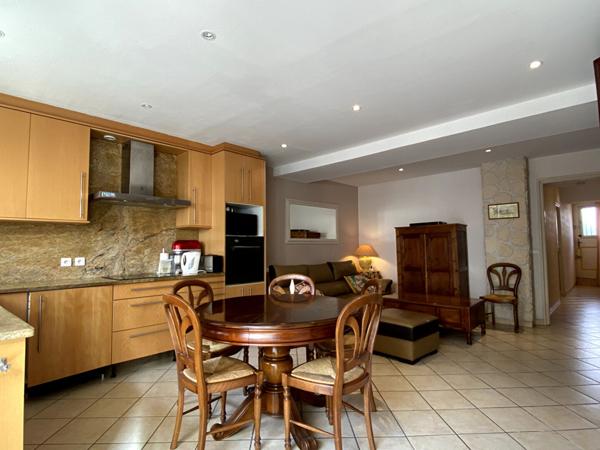 A VENDRE - LE BOULOU - MAISON  150 m2 - 3 CHAMBRES