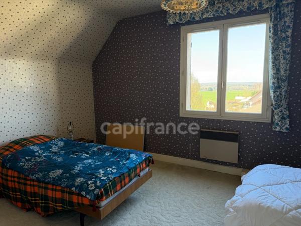 Maison à vendre 7 pièces de 141 m2 Saint Georges sur Baulche (89) 4 chambres. Sous sol. Terrain