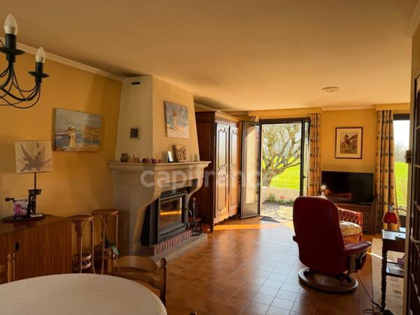 Maison à vendre 7 pièces de 141 m2 Saint Georges sur Baulche (89) 4 chambres. Sous sol. Terrain