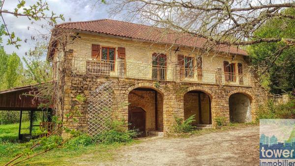 MAISON DE CARACTERE TOUTE EN PIERRE DE 1872, RENOVEE 92 M2 SUR PLUS DE 2000 M2 46150 BOISSIERES