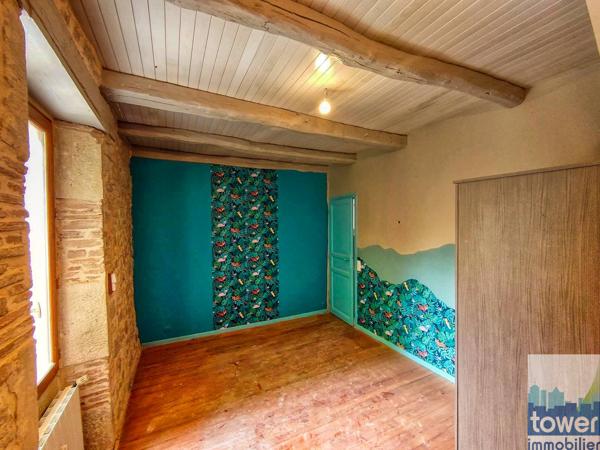 MAISON DE CARACTERE TOUTE EN PIERRE DE 1872, RENOVEE 92 M2 SUR PLUS DE 2000 M2 46150 BOISSIERES