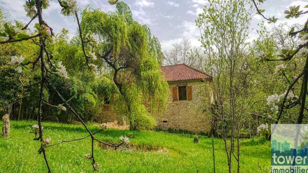 MAISON DE CARACTERE TOUTE EN PIERRE DE 1872, RENOVEE 92 M2 SUR PLUS DE 2000 M2 46150 BOISSIERES