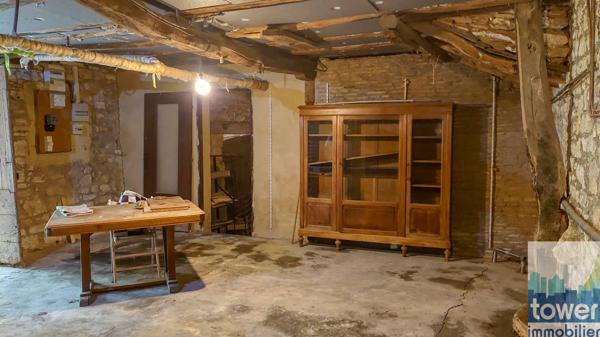 MAISON DE CARACTERE TOUTE EN PIERRE DE 1872, RENOVEE 92 M2 SUR PLUS DE 2000 M2 46150 BOISSIERES