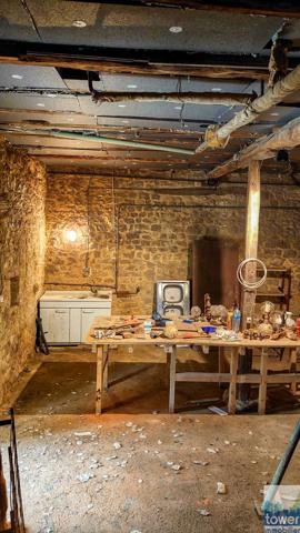 MAISON DE CARACTERE TOUTE EN PIERRE DE 1872, RENOVEE 92 M2 SUR PLUS DE 2000 M2 46150 BOISSIERES