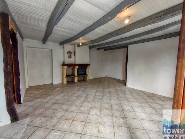 MAISON DE CARACTERE TOUTE EN PIERRE DE 1872, RENOVEE 92 M2 SUR PLUS DE 2000 M2 46150 BOISSIERES