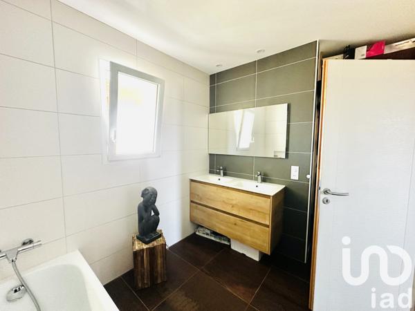 Maison à vendre 6 pièces 176 m² Les Sables-d'Olonne