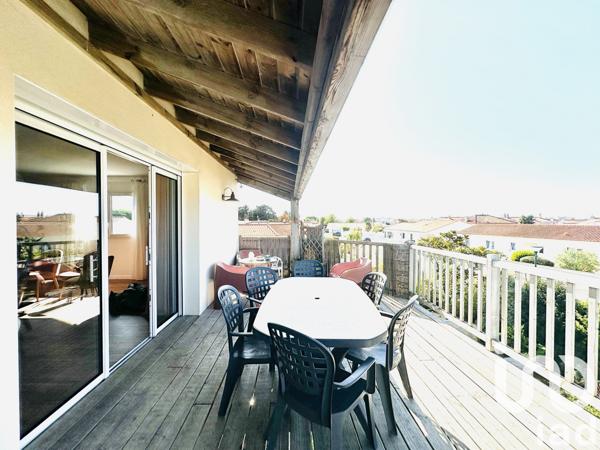 Maison à vendre 6 pièces 176 m² Les Sables-d'Olonne