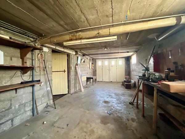 Maison ancienne à rafraîchir à vendre à Chatillon sur Indre - 7 pièces, 5 chambres