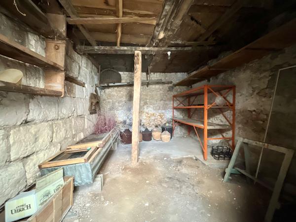 Maison ancienne à rafraîchir à vendre à Chatillon sur Indre - 7 pièces, 5 chambres