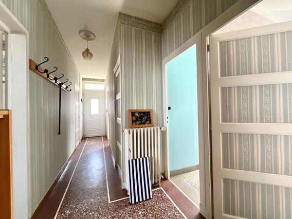 Maison ancienne à rafraîchir à vendre à Chatillon sur Indre - 7 pièces, 5 chambres