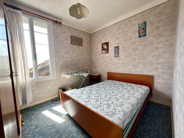 Maison ancienne à rafraîchir à vendre à Chatillon sur Indre - 7 pièces, 5 chambres