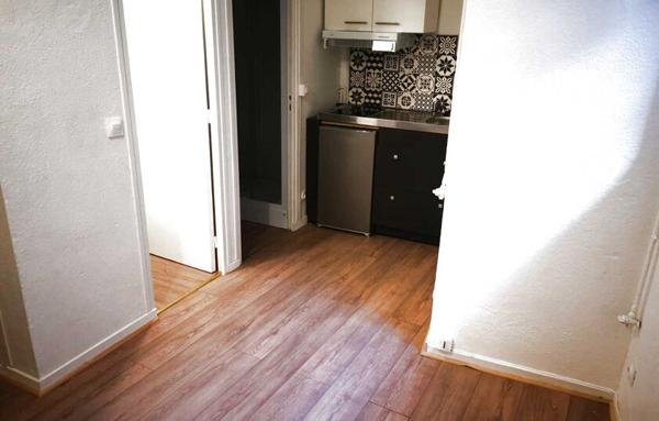 Appartement type studio - 8 place de la pierre à Valence