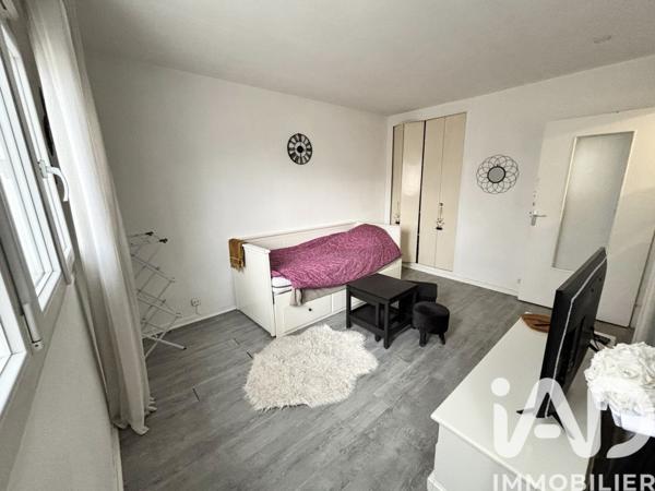 Location studio 21,21 m² Chilly-Mazarin