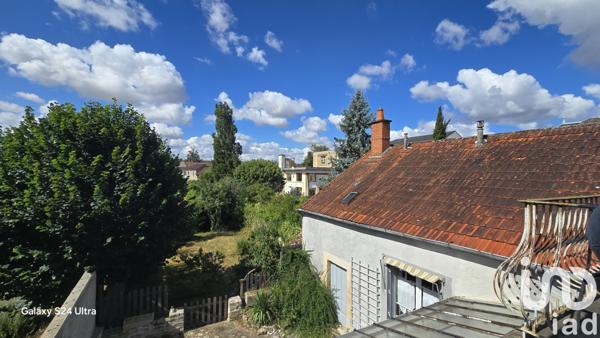 Maison à vendre 6 pièces 142 m² Saint-Amand-Montrond