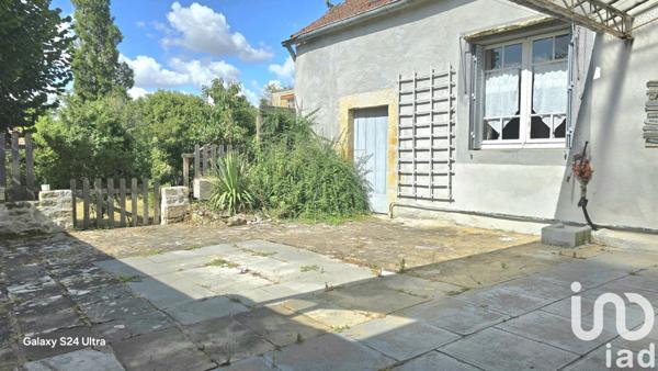 Maison à vendre 6 pièces 142 m² Saint-Amand-Montrond