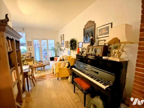 PARTICULIER REMOIS AVEC JARDIN / CHARME ET TRANQUILITE