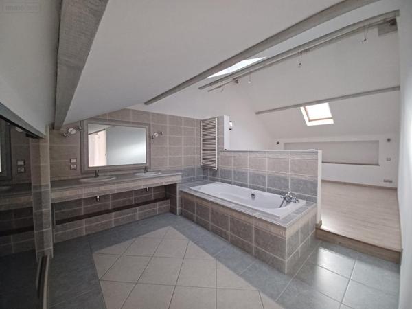 Maison individuelle à vendre à Tours dans l'Indre-et-Loire (37000), ref : VM301-37125