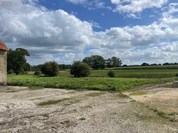 Propriete à vendre à Moulay en Mayenne (53100), ref : 046/823